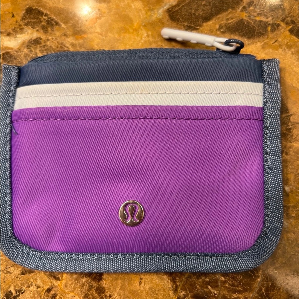 Lululemon ID card case